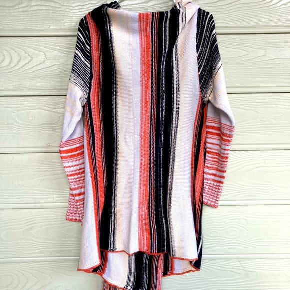 Boho style cross front button cardigan - Picture 2 of 2